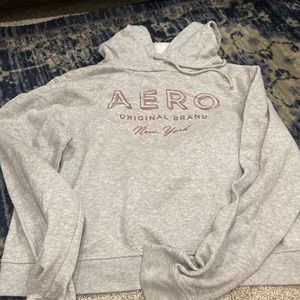 Aero. Sweatshirt. Barley worn